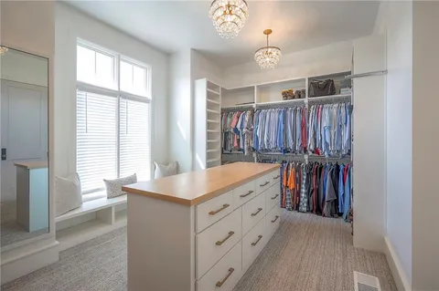 $1,149,950 | 7736 North Donnelly Avenue, Kansas City, MO 64158