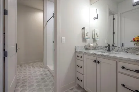 $1,149,950 | 7736 North Donnelly Avenue, Kansas City, MO 64158