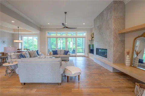 $1,149,950 | 7736 North Donnelly Avenue, Kansas City, MO 64158