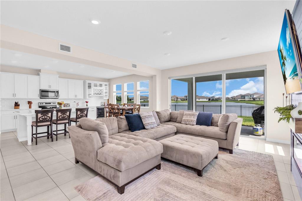 18015 Fattoria Terrace Lakewood Ranch, FL 34211 - Photo 3 of 47