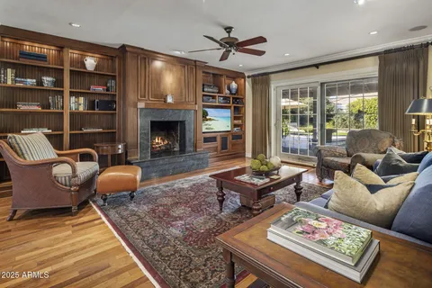 $1,599,000 | 516 West Lawrence Road, Phoenix, AZ 85013