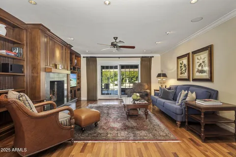 $1,599,000 | 516 West Lawrence Road, Phoenix, AZ 85013