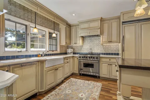 $1,599,000 | 516 West Lawrence Road, Phoenix, AZ 85013