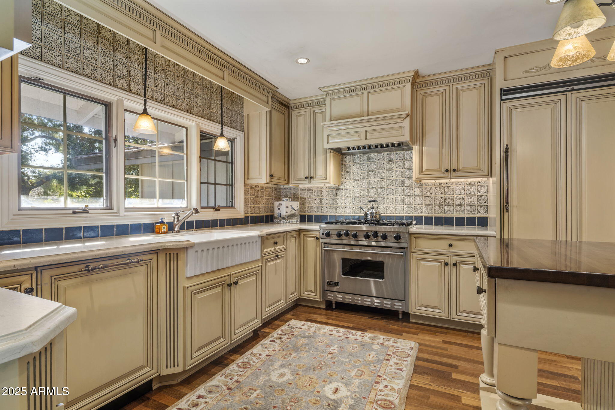 516 West Lawrence Road Phoenix, AZ 85013 - Photo 14 of 65 Updated Kitchen