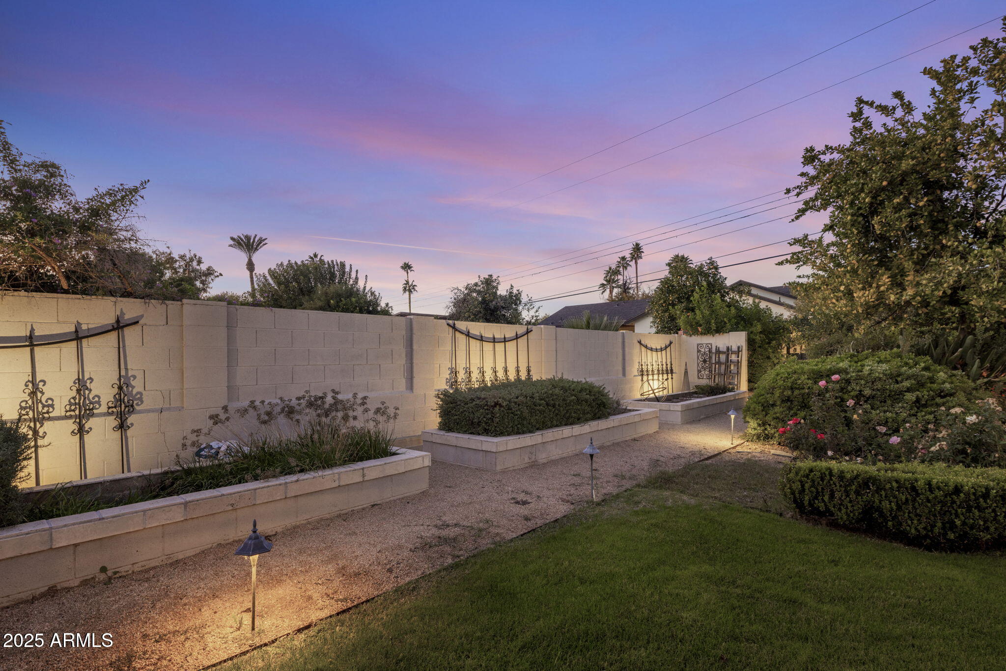 516 West Lawrence Road Phoenix, AZ 85013 - Photo 53 of 65 a view of a backyard