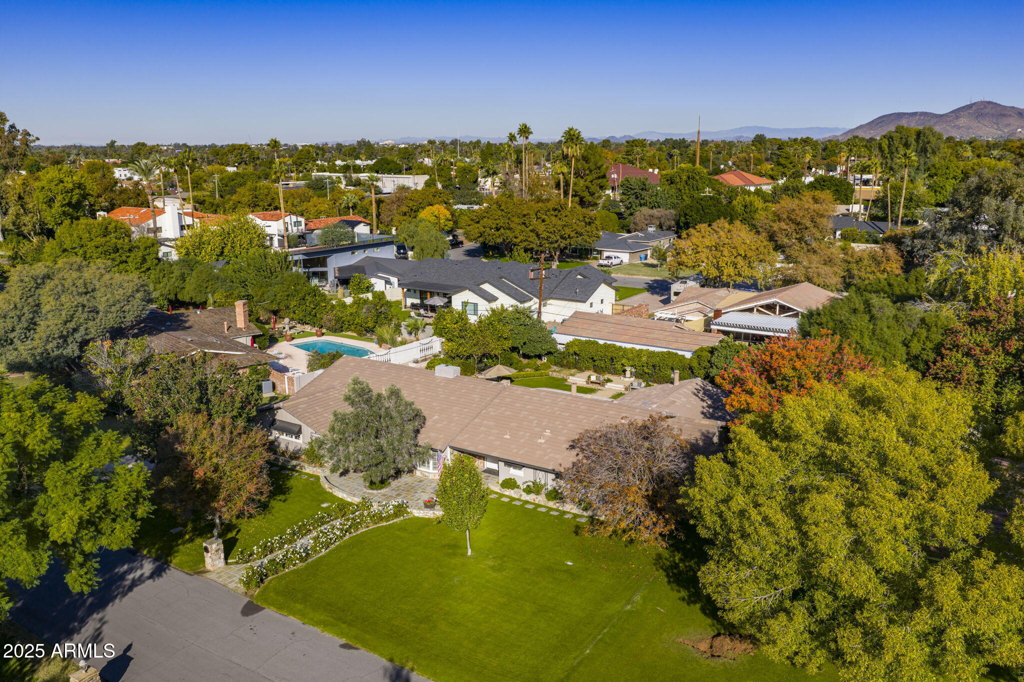 516 West Lawrence Road Phoenix, AZ 85013 - Photo 60 of 65 a view of a lake with houses