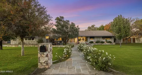 $1,599,000 | 516 West Lawrence Road, Phoenix, AZ 85013