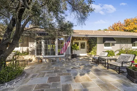 $1,599,000 | 516 West Lawrence Road, Phoenix, AZ 85013