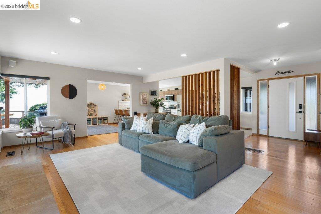 8618 Edgehill Court El Cerrito, CA 94530 - Photo 5 of 93