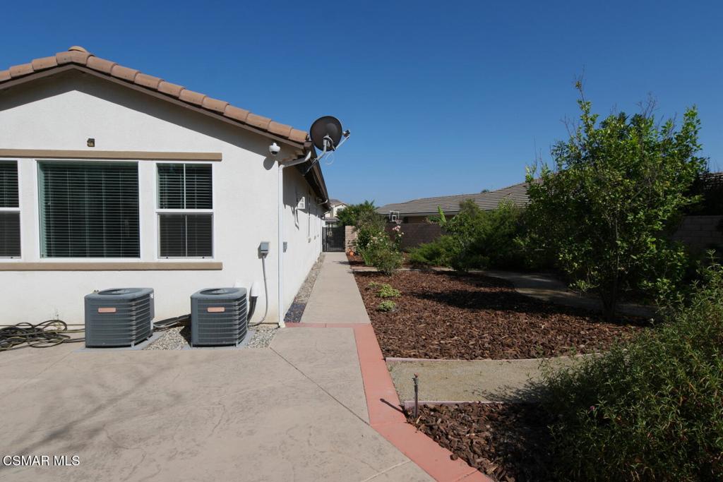 2816 Bella Court Simi Valley, CA 93065 - Photo 41 of 46
