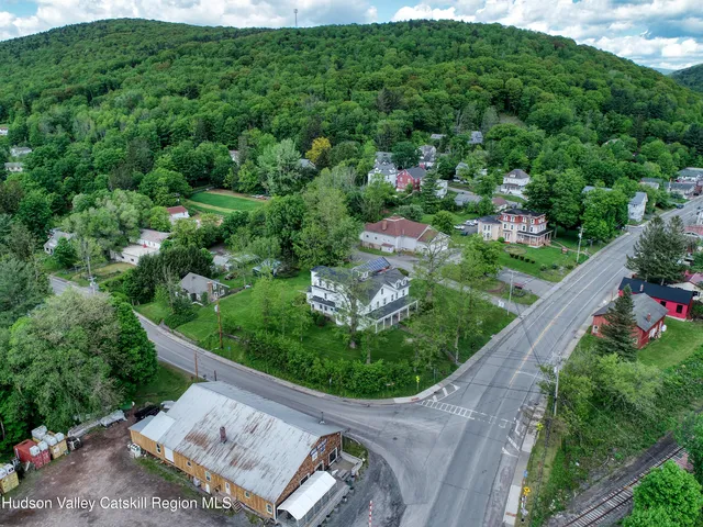 $500,000 | 43355 Highway 28, Arkville, NY 12406