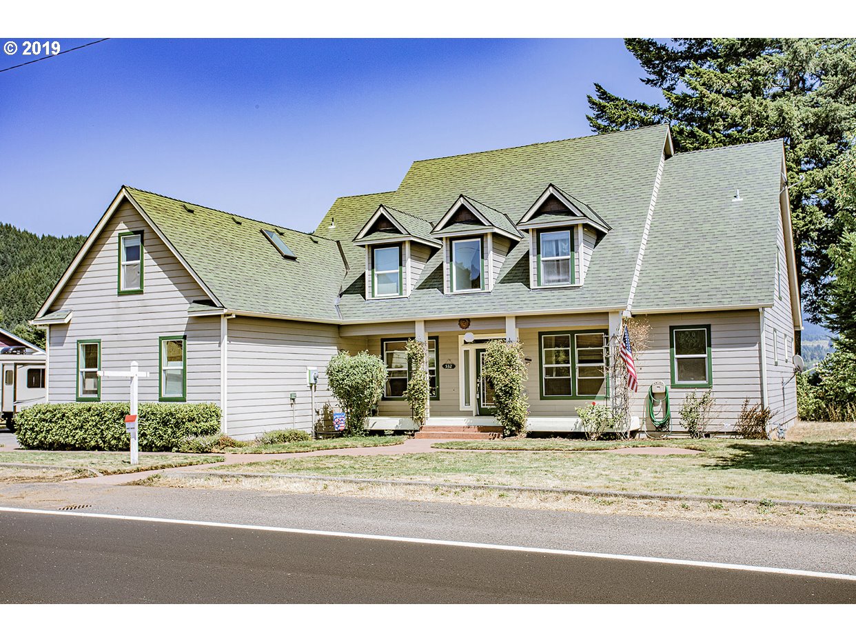 532 Smith Beckon Road Carson, WA 98610 - Photo 2 of 31 Gallery Image 2