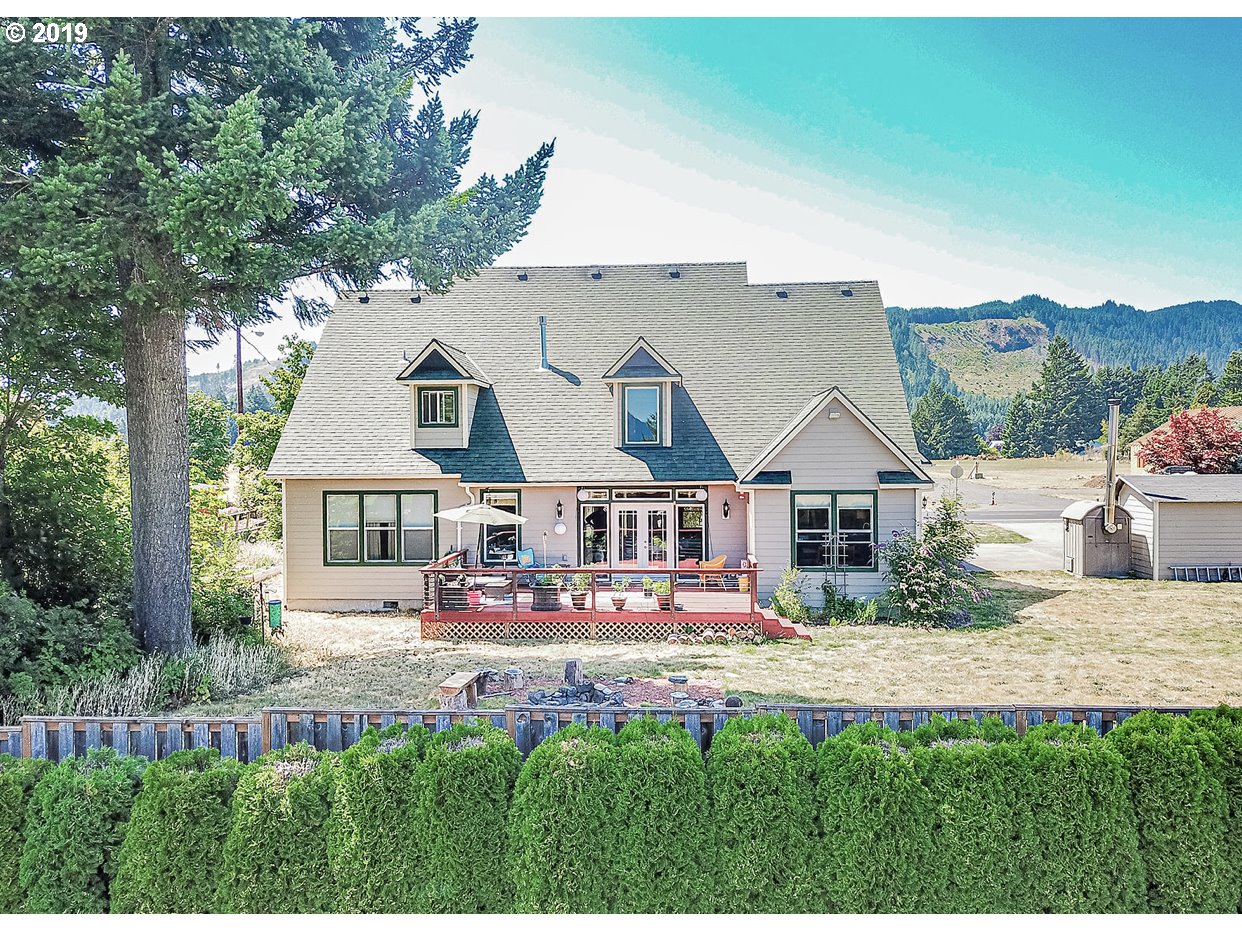 532 Smith Beckon Road Carson, WA 98610 - Photo 3 of 31 Gallery Image 3