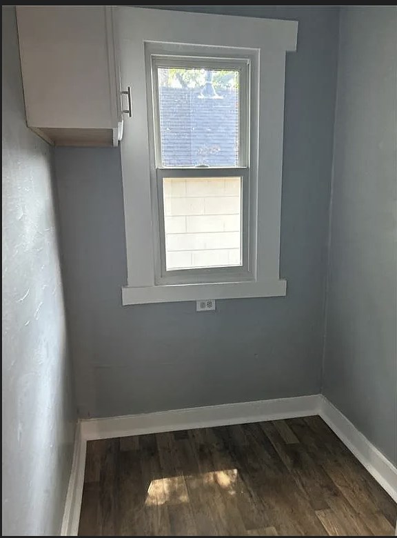 2717 Baldwin Street Columbus, GA 31906 - Photo 6 of 11 an empty room with a window