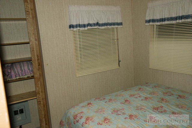 151 Goldfinch Road Newland, NC 28657 - Photo 18 of 19