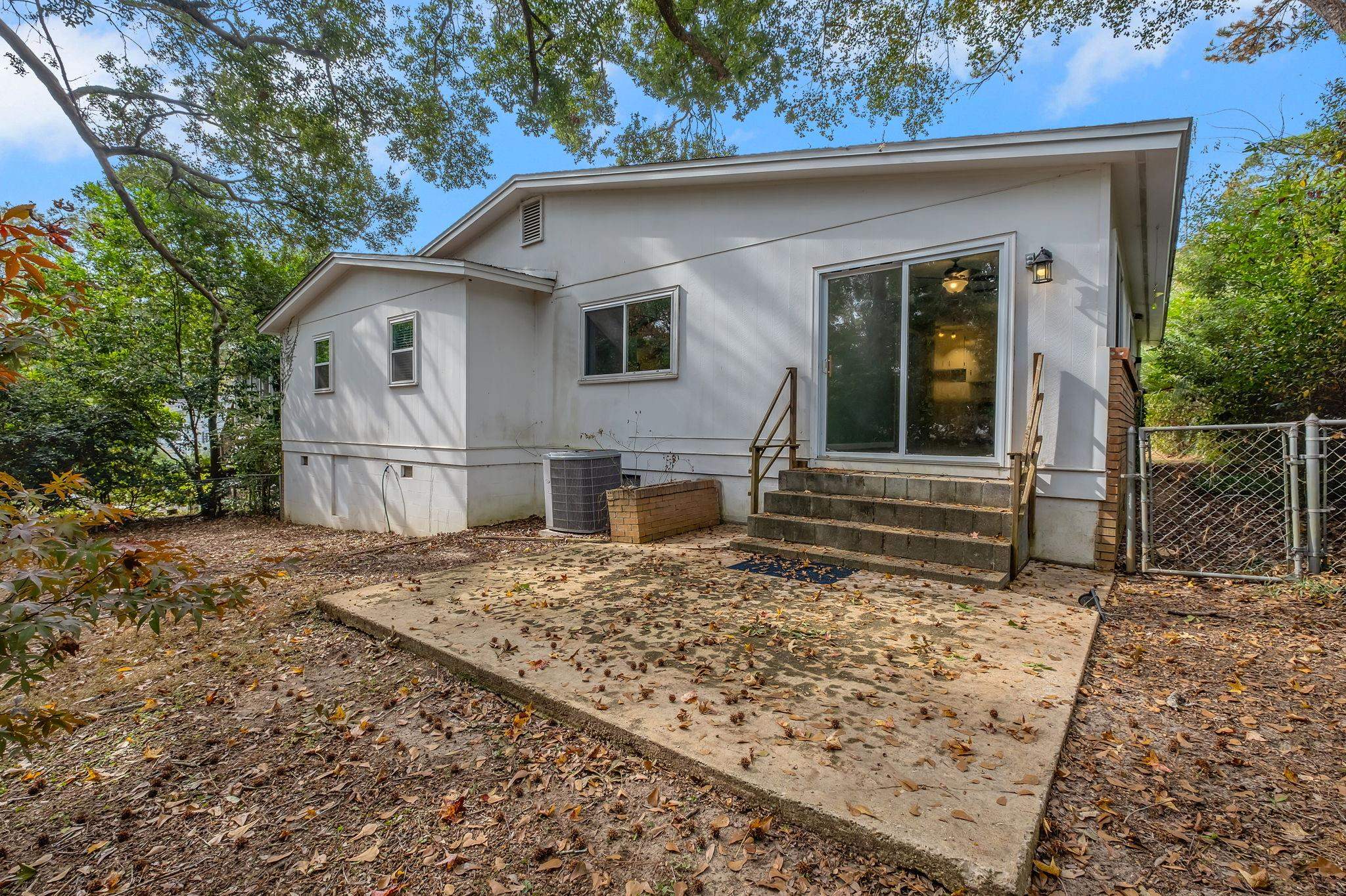 1233 Talbot Avenue Tallahassee, FL 32308 - Photo 7 of 38