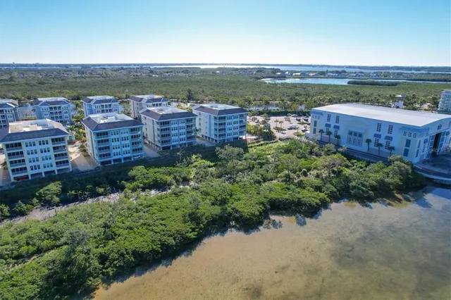 $950,000 | 396 Aruba Circle, Unit 302, Bradenton, FL 34209
