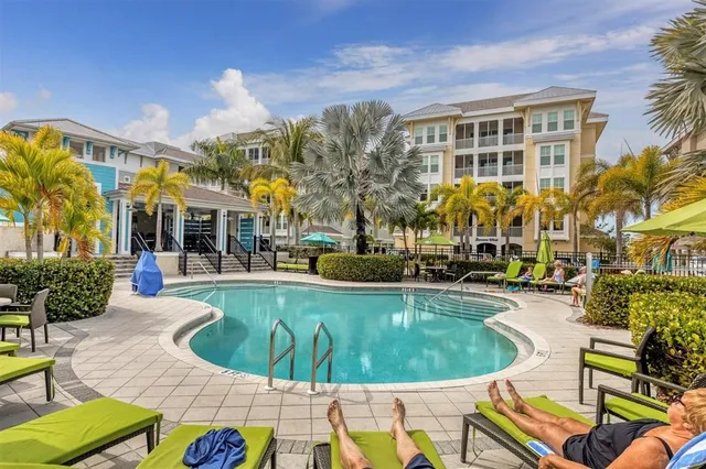 $950,000 | 396 Aruba Circle, Unit 302, Bradenton, FL 34209