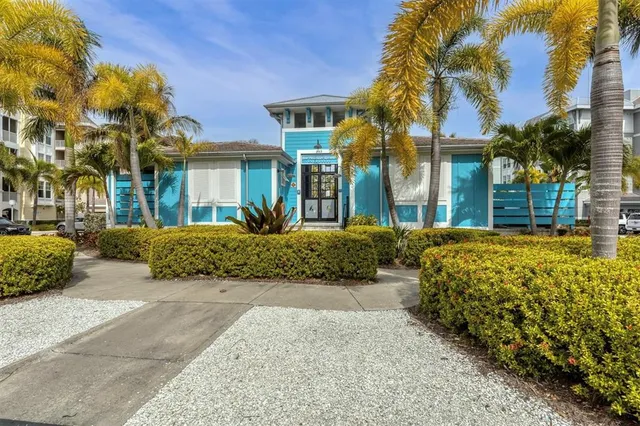 $950,000 | 396 Aruba Circle, Unit 302, Bradenton, FL 34209