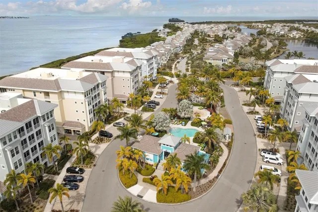 $950,000 | 396 Aruba Circle, Unit 302, Bradenton, FL 34209