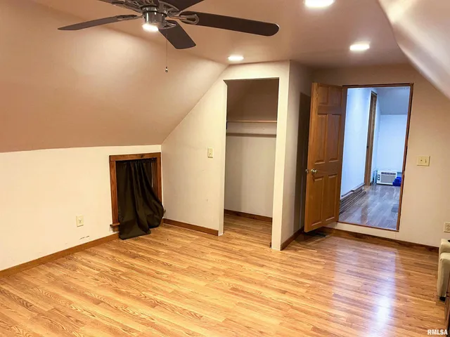 $239,995 | 8235 East Bear Paw Road, Ellisville, IL 61431