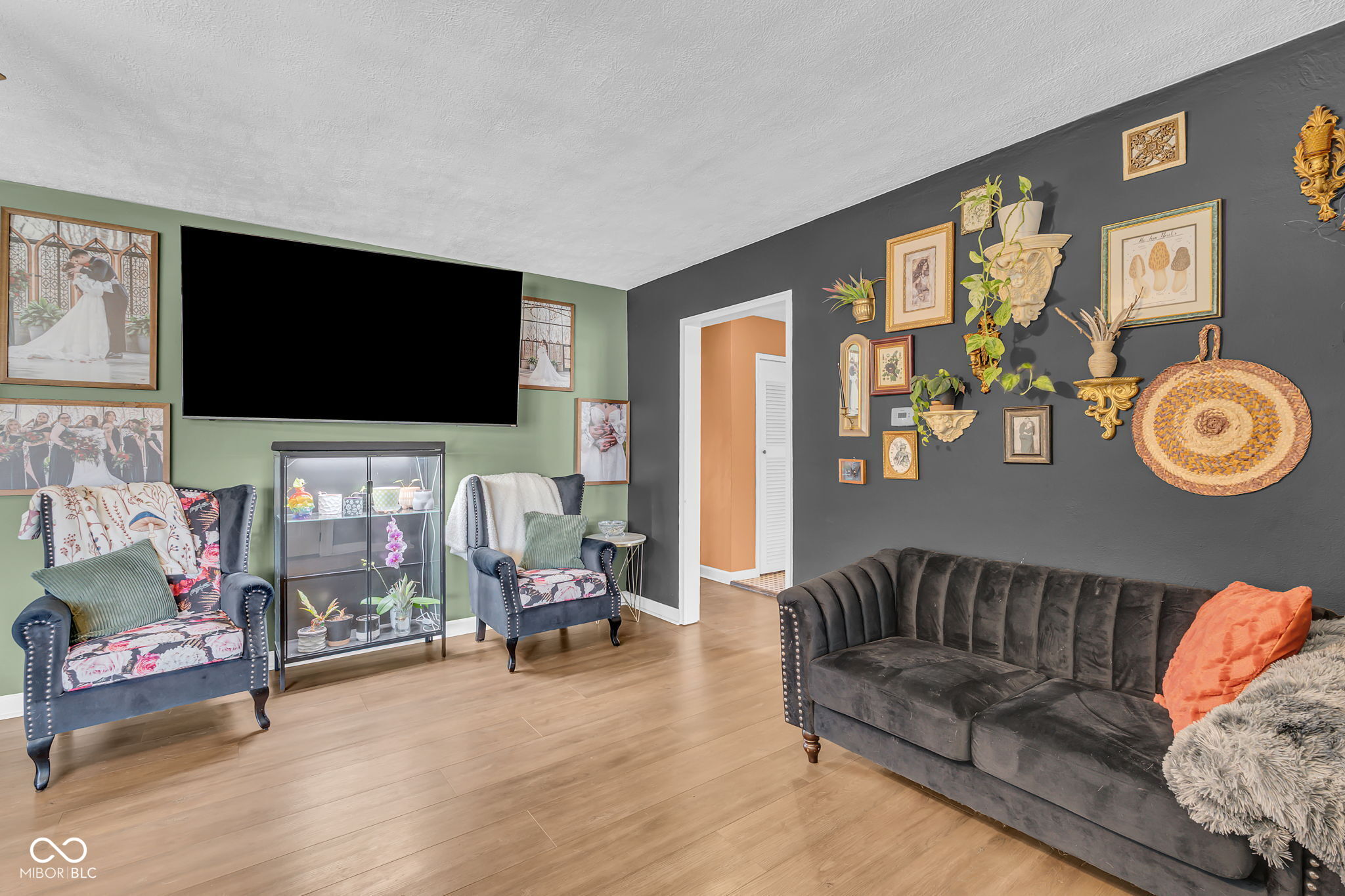 2435 Westlane Road Indianapolis, IN 46268 - Photo 15 of 60