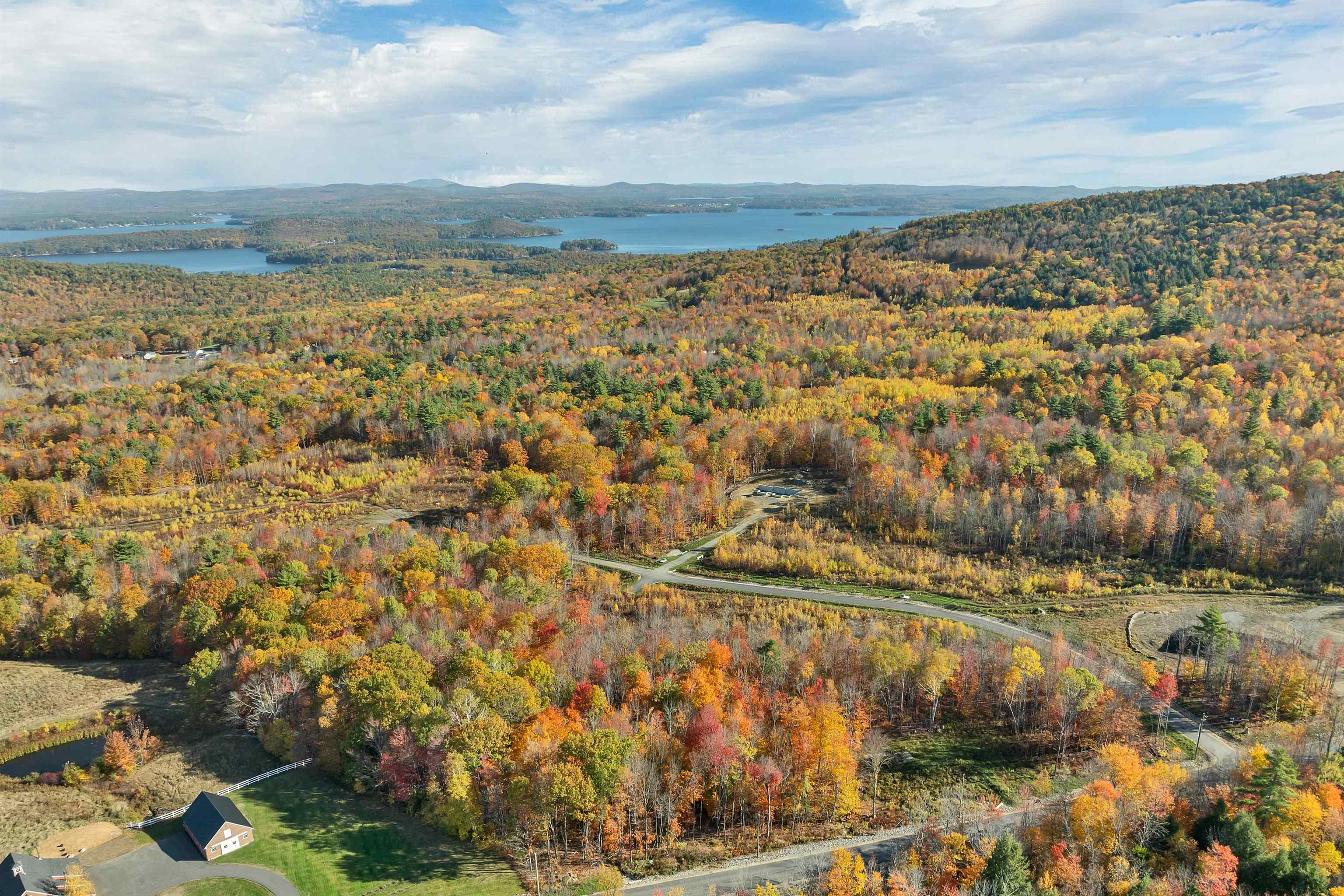 176 Glidden Road Gilford, NH 03249 - Photo 3 of 25