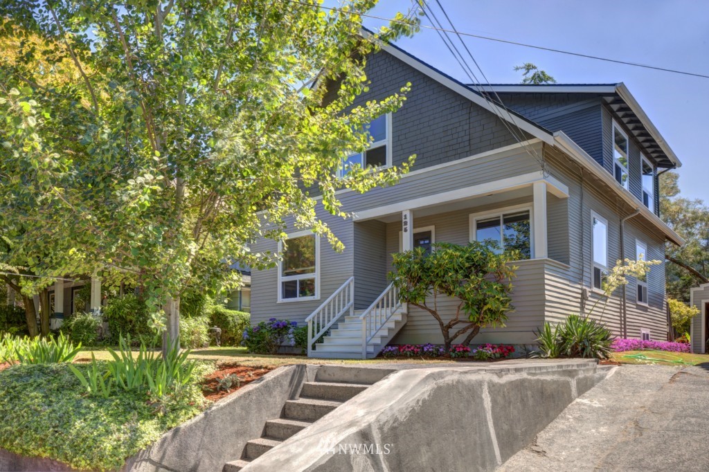 125 North 75th Street Seattle, WA 98103 - Photo 1 of 16 Gallery Image 1