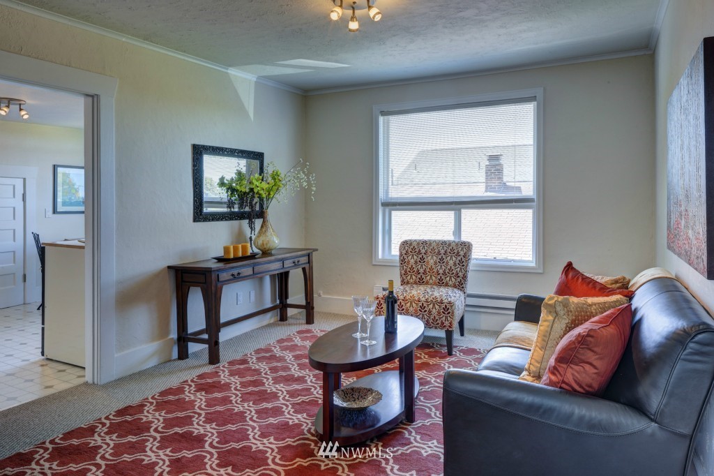 125 North 75th Street Seattle, WA 98103 - Photo 10 of 16 Gallery Image 10