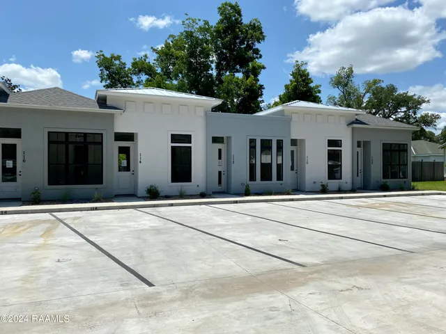 $1,219,000 | 108-124 South Jefferson Street, Broussard, LA 70518