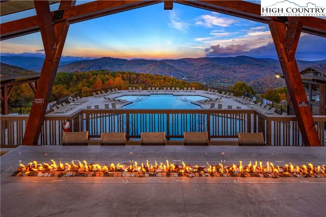 a view of balcony with a garden