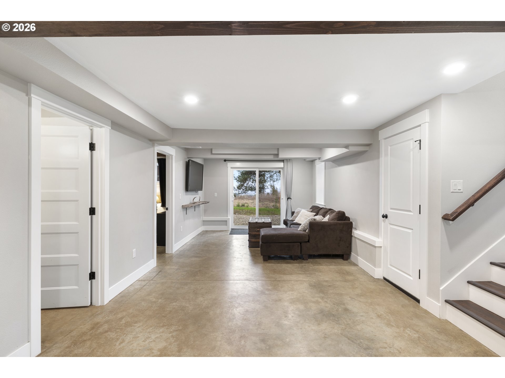 16453 Forsythe Road Oregon City, OR 97045 - Photo 26 of 48 a living room with furniture and a window