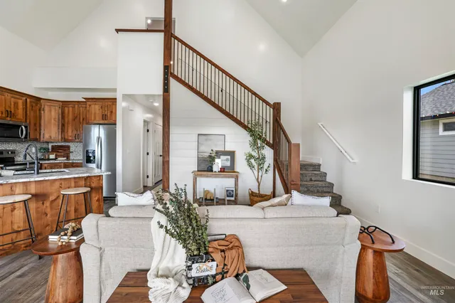 $340,000 | 254 1st Street West, Wendell, ID 83355