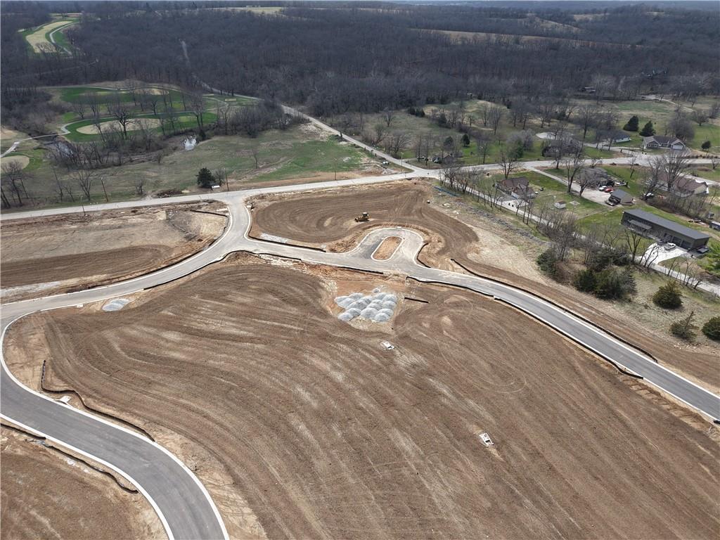 7031 Oak Ridge Drive Shawnee, KS 66217 - Photo 12 of 15