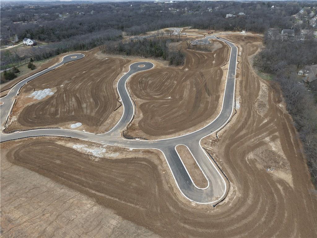 7031 Oak Ridge Drive Shawnee, KS 66217 - Photo 13 of 15