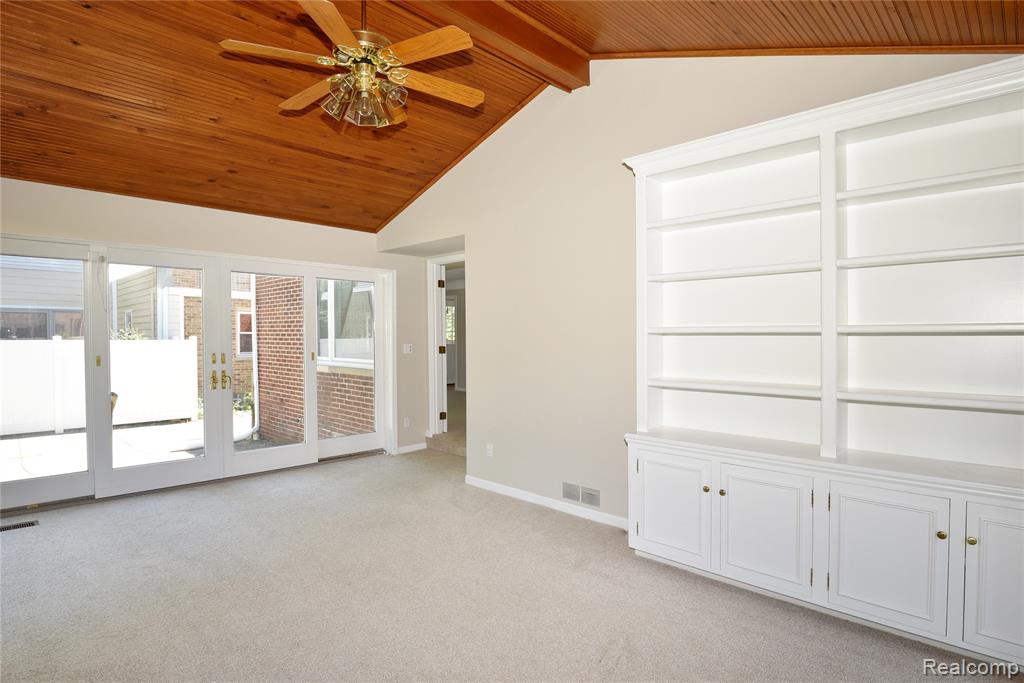 2453 Windemere Road Birmingham, MI 48009 - Photo 10 of 42