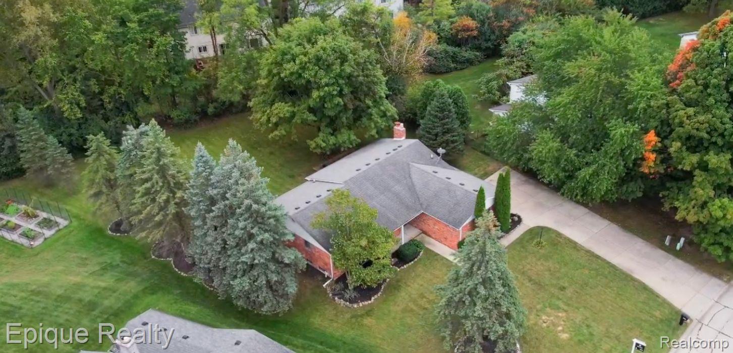 Welcome to 35973 Smithfield- sits on 0.48 acres!
