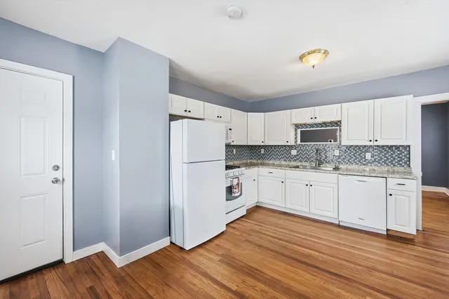 $450,000 | 1996 Westfield Street, West Springfield, MA 01089