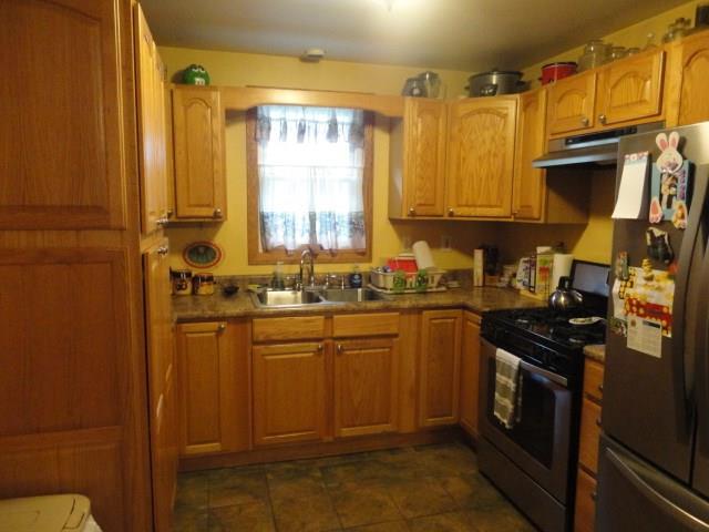 808 5th Street East Rochester, PA 15074 - Photo 7 of 15 Updated kitchen - appliances negotiable