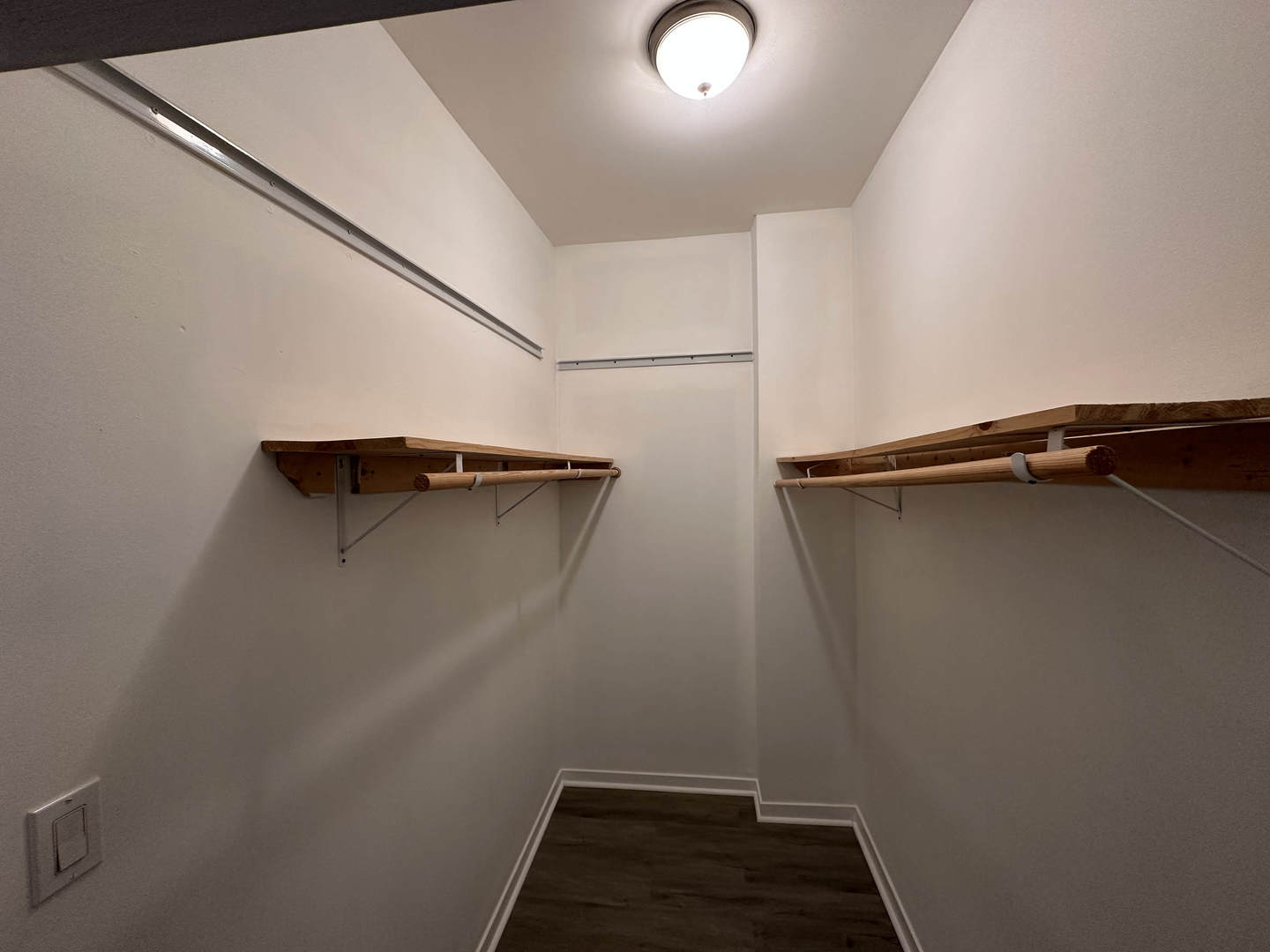 6320 South Drexel Avenue, Unit 3 Chicago, IL 60637 - Photo 6 of 13 a view of walk in closet