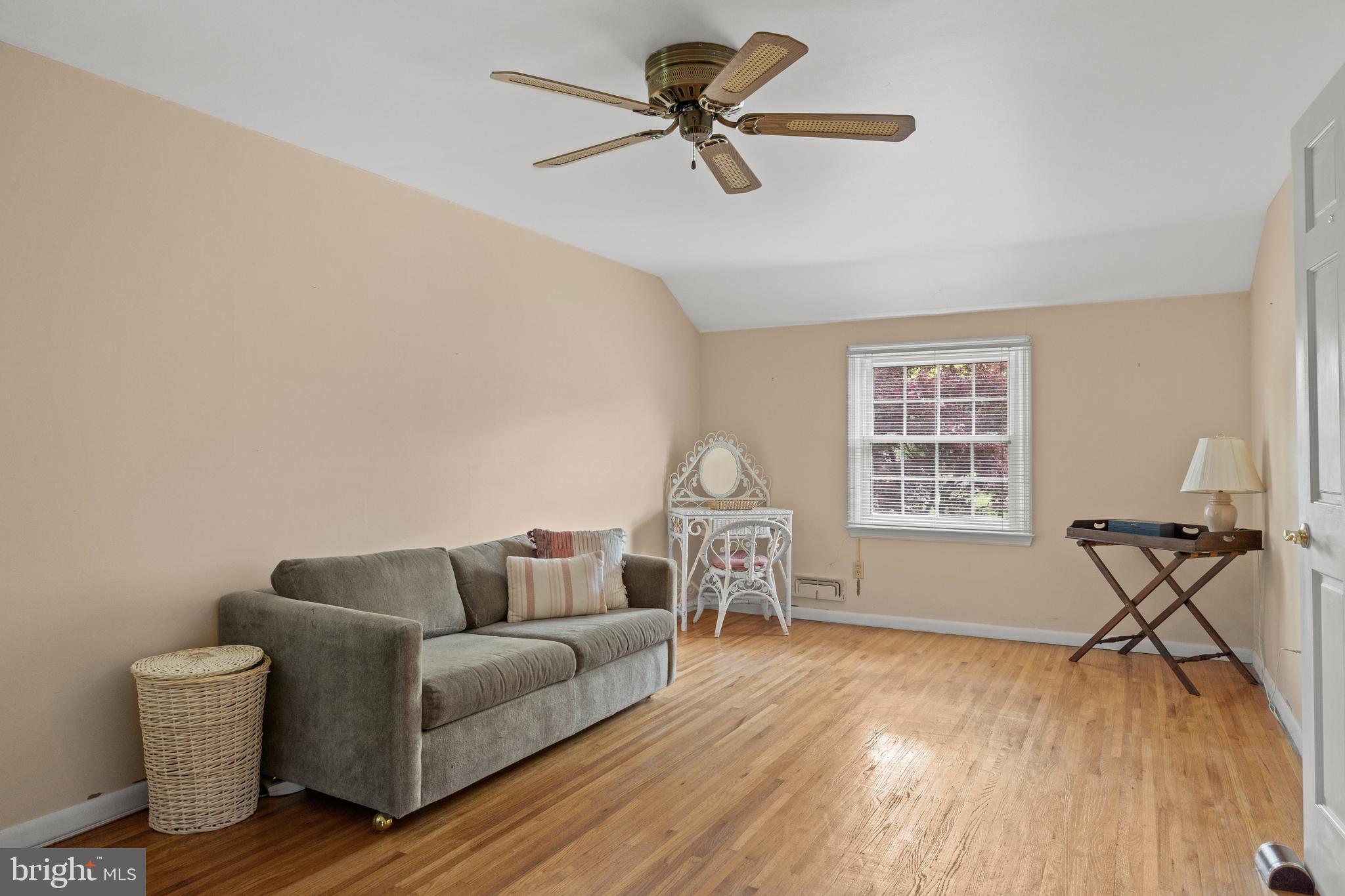 100 Sawmill Road Cherry Hill, NJ 08034 - Photo 20 of 35 a living room with furniture and a window