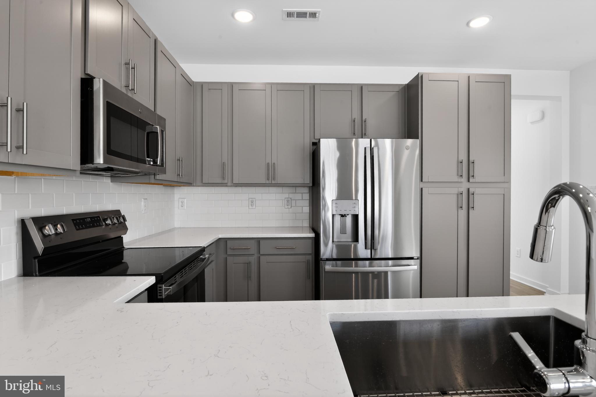 252 Clement Loop Salisbury, MD 21804 - Photo 3 of 24