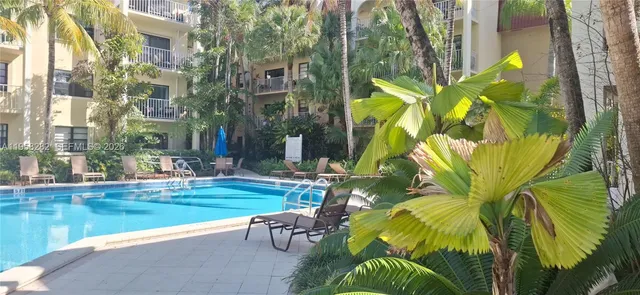 $2,000 | 9301 Southwest 92nd Avenue, Unit A402, Miami, FL 33176