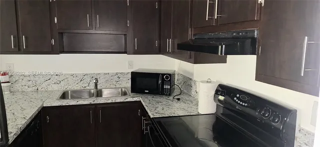 $2,000 | 9301 Southwest 92nd Avenue, Unit A402, Miami, FL 33176