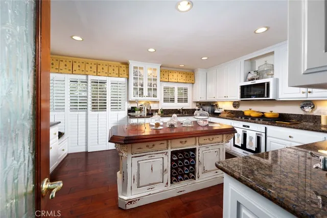 $2,799,000 | 16312 Spartan Circle, Huntington Beach, CA 92649