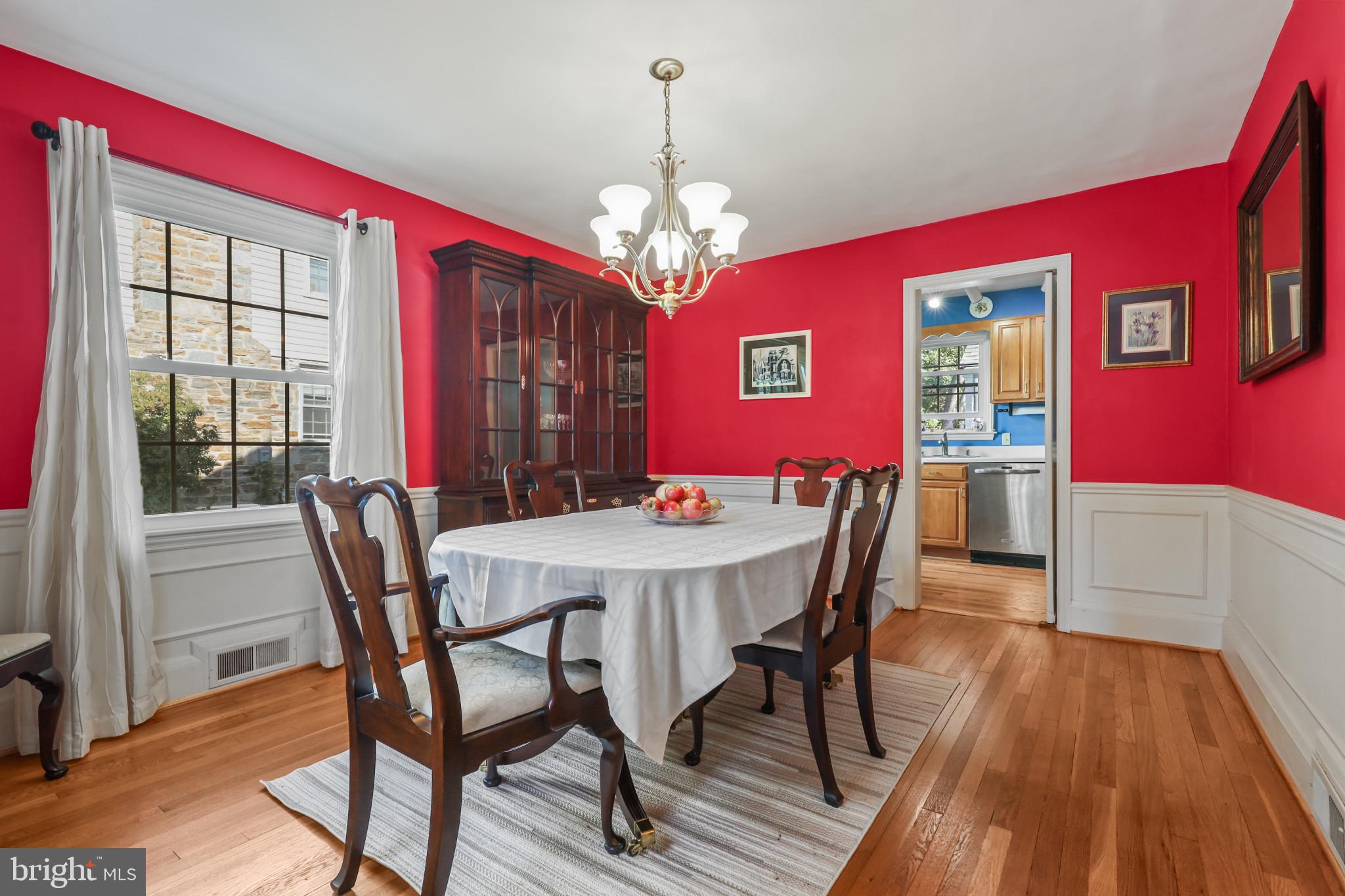 605 Piccadilly Road Towson, MD 21204 - Photo 12 of 62