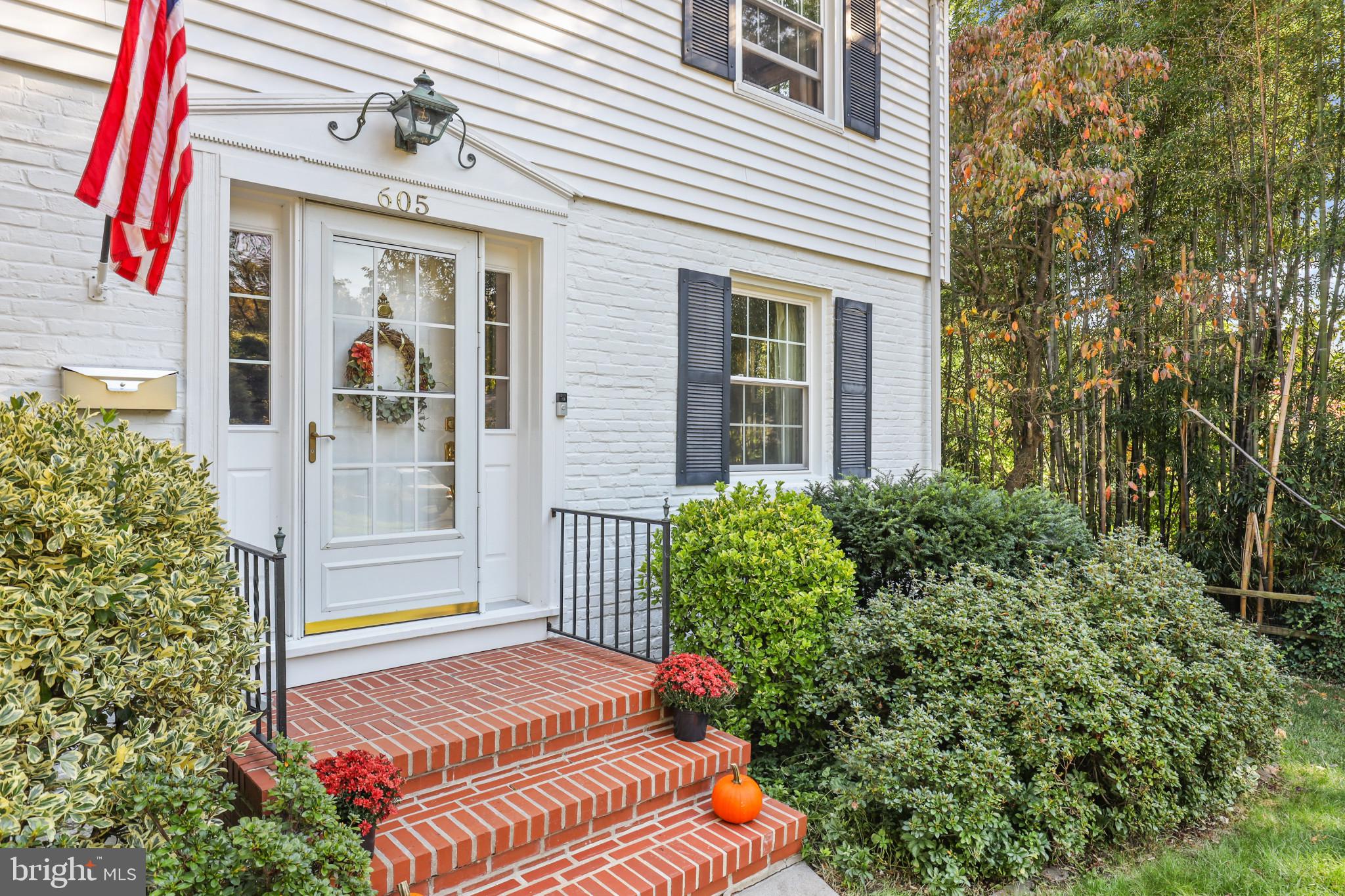 605 Piccadilly Road Towson, MD 21204 - Photo 2 of 62