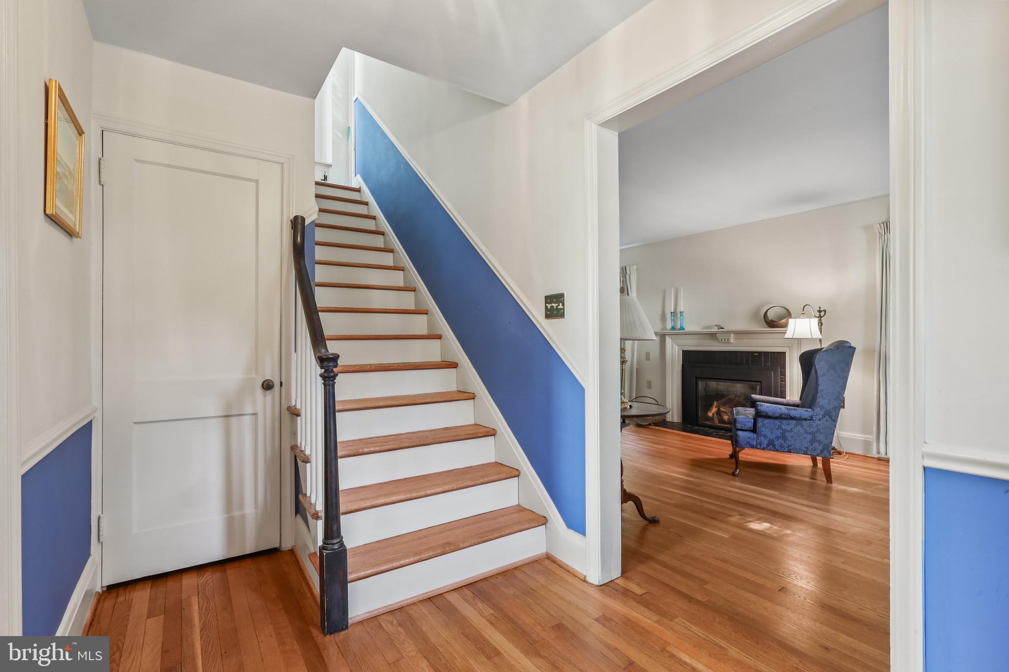 605 Piccadilly Road Towson, MD 21204 - Photo 8 of 62 Newly refinished hardwood flooring