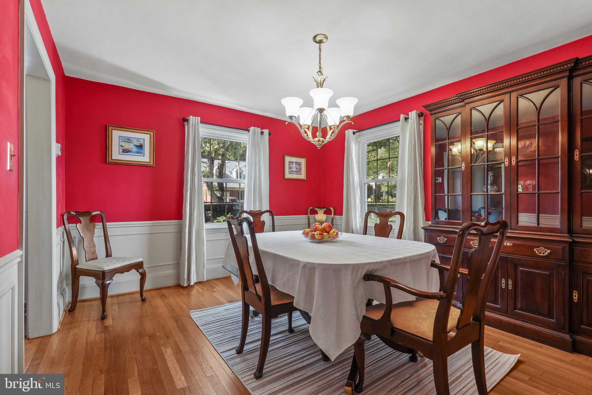 605 Piccadilly Road Towson, MD 21204 - Photo 9 of 62 Dining Room