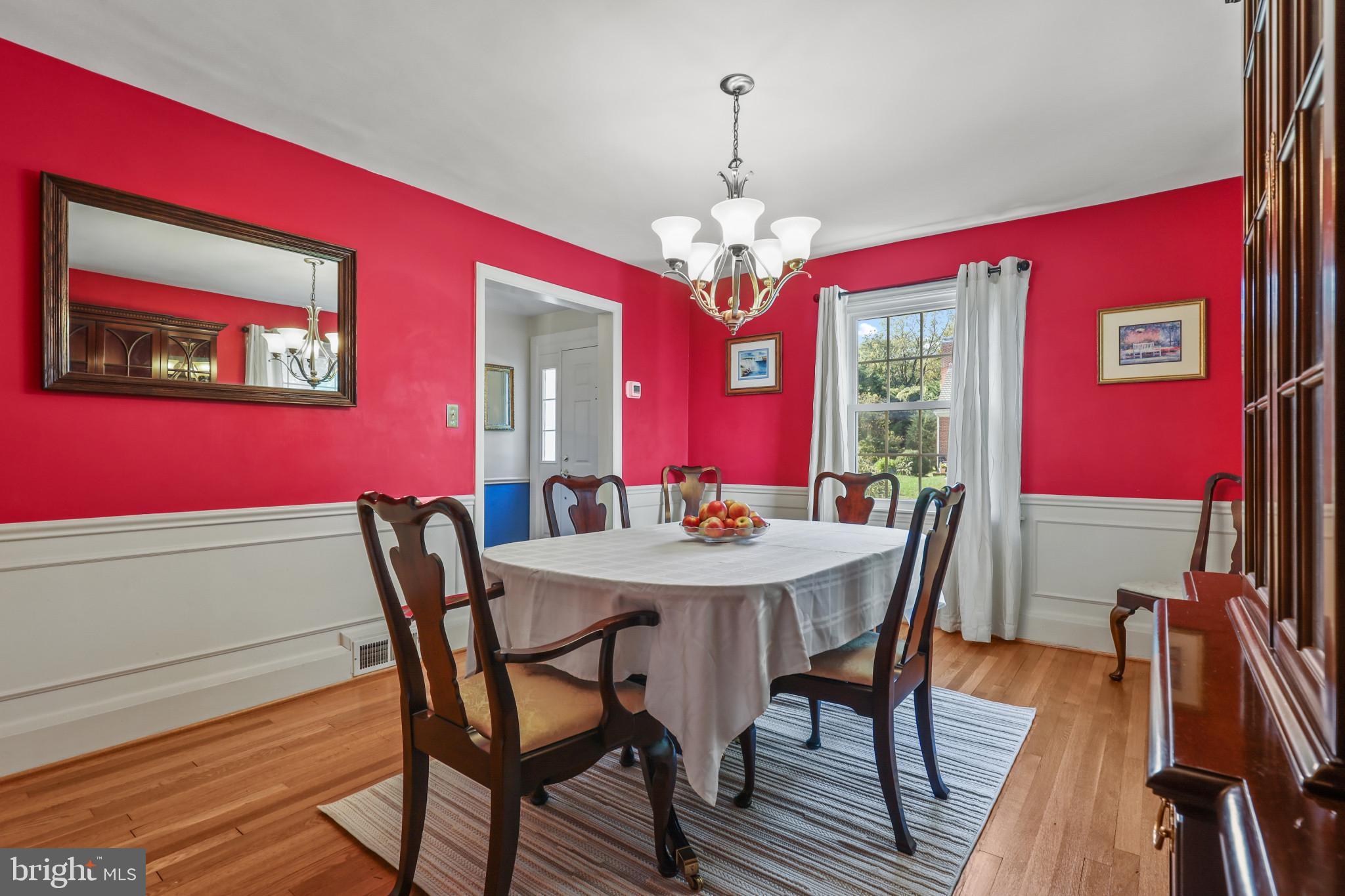 605 Piccadilly Road Towson, MD 21204 - Photo 10 of 62